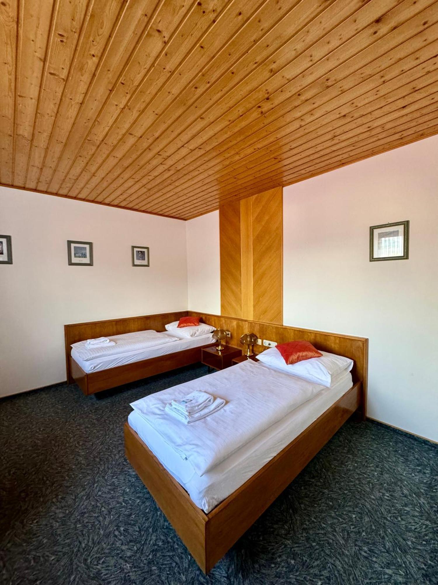 Hotel Die Traube Admont Ngoại thất bức ảnh